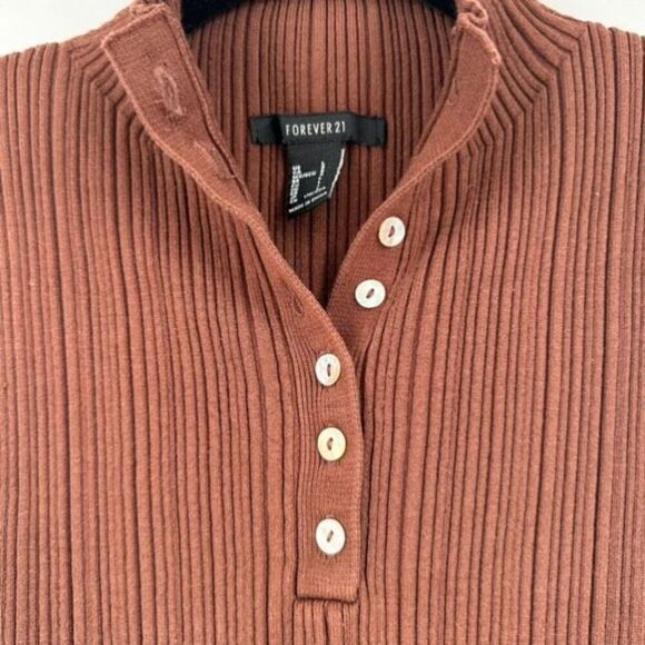 Vintage Y2K Forever 21 Ribbed Lettuce Trim Chocolate Brown Collared Top Large - Picture 4 of 10